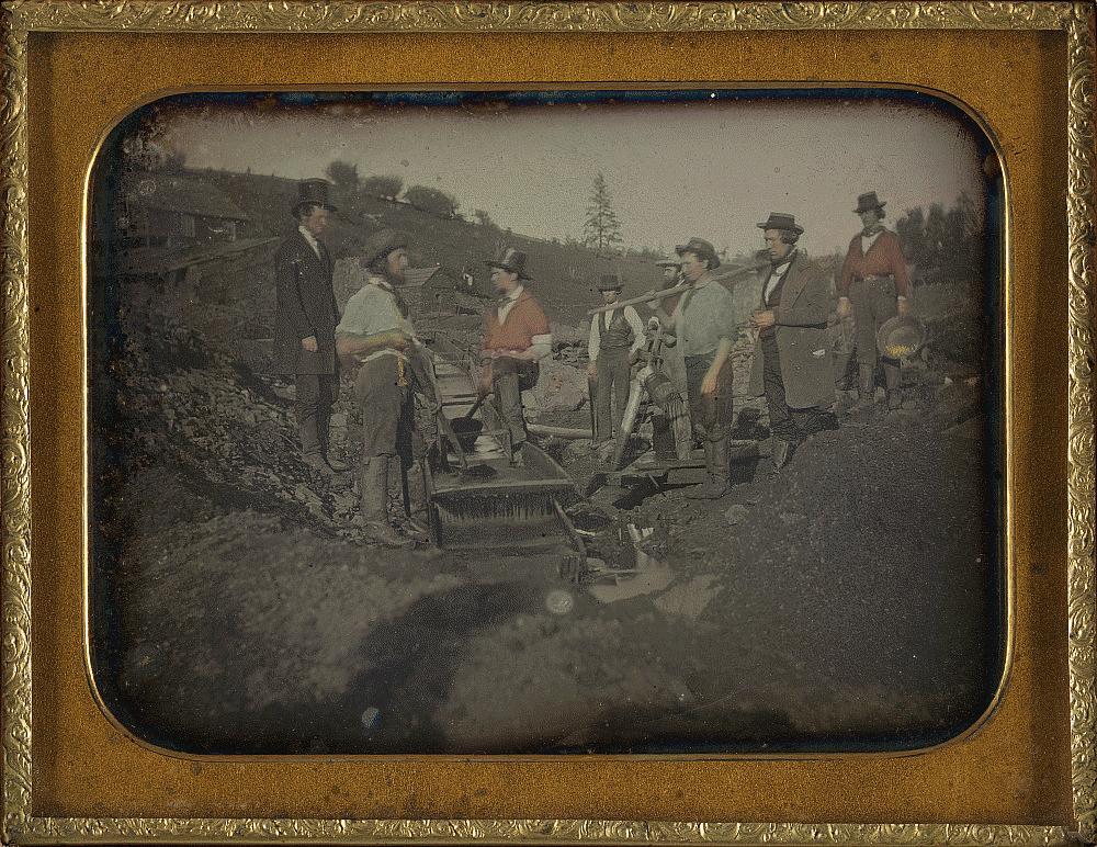 Daguerreotype of California gold miners with a long tom (15-foot, shallow trough), circa 1850–1852, by George H. Johnson. The Nelson-Atkins Museum of Art, Kansas City, Mo. (Public Domain)