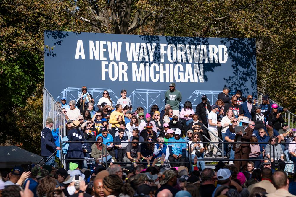 People attend Democratic presidential candidate Vice President Kamala Harrisâ speech in Grand Rapids, Mich., on Oct. 18, 2024. (Madalina Vasiliu/The Epoch Times)