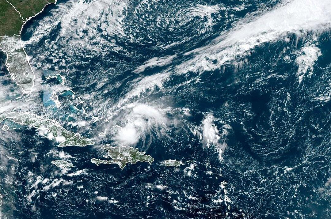Oscar Brings Winds, Heavy Rains to Eastern Cuba After Striking the Bahamas