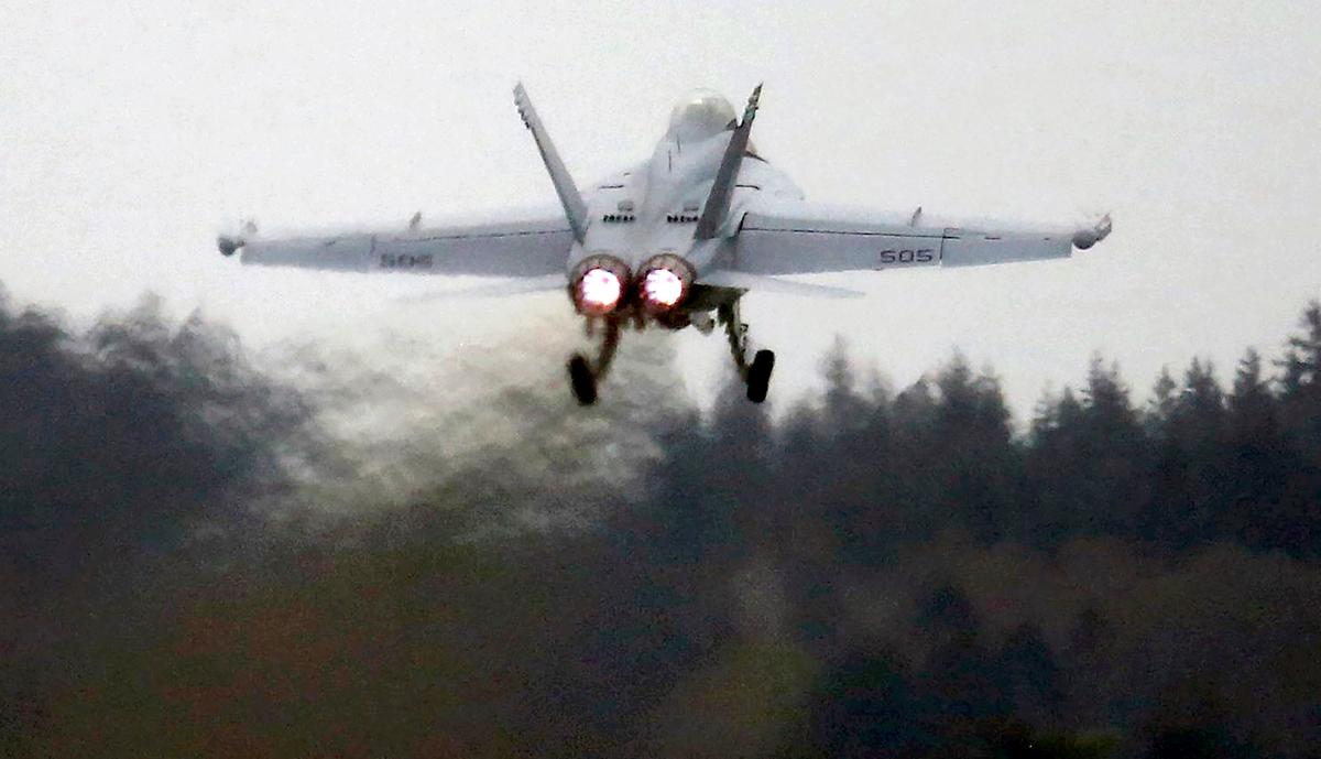 2 Navy Aviators Declared Dead After Fighter Jet Crashed in Washington State