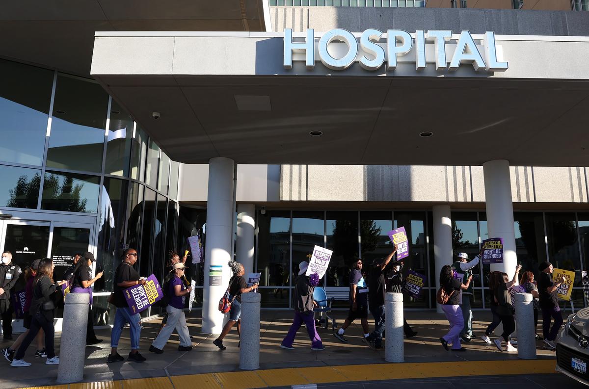 Kaiser Mental Health Workers Hit Picket Lines Across Southern California