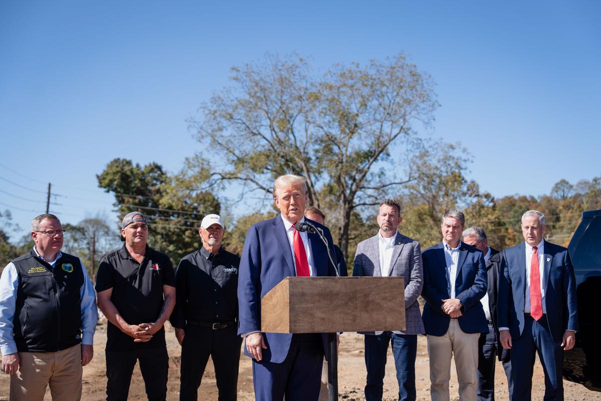 Trump Supports Congress Returning From Recess to Pass Hurricane Relief