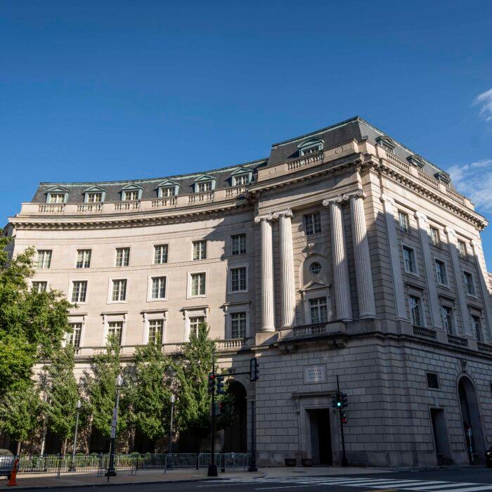 IRS Unveils New Federal Income Tax Brackets for 2025