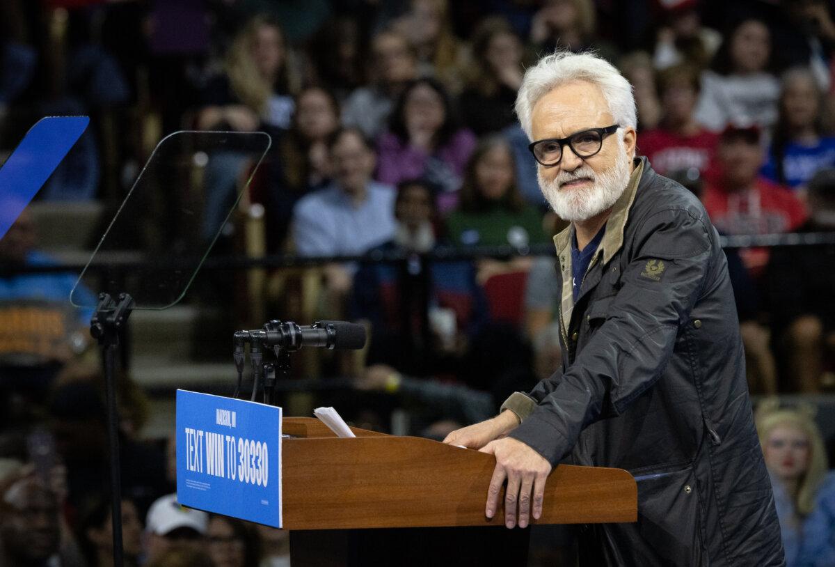 Actor Bradley Whitford speaks in Madison, Wis., on Oct. 22, 2024. (John Fredricks/The Epoch Times)
