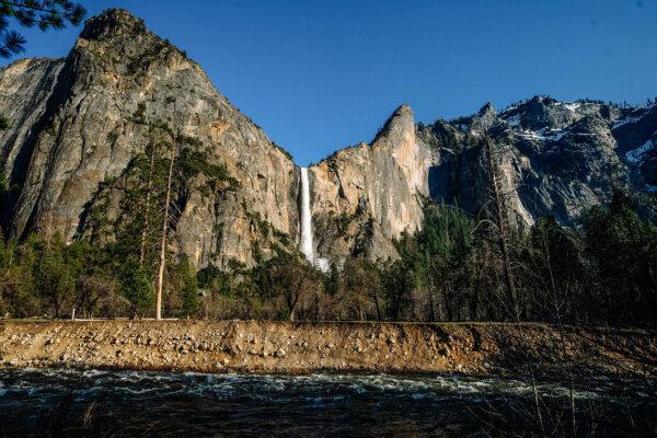 Drive Right Into Yosemite. Park Drops Reservation Requirement for the Rest of 2024