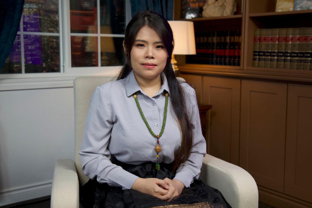 Realist Artist on the Divine Beauty in Art