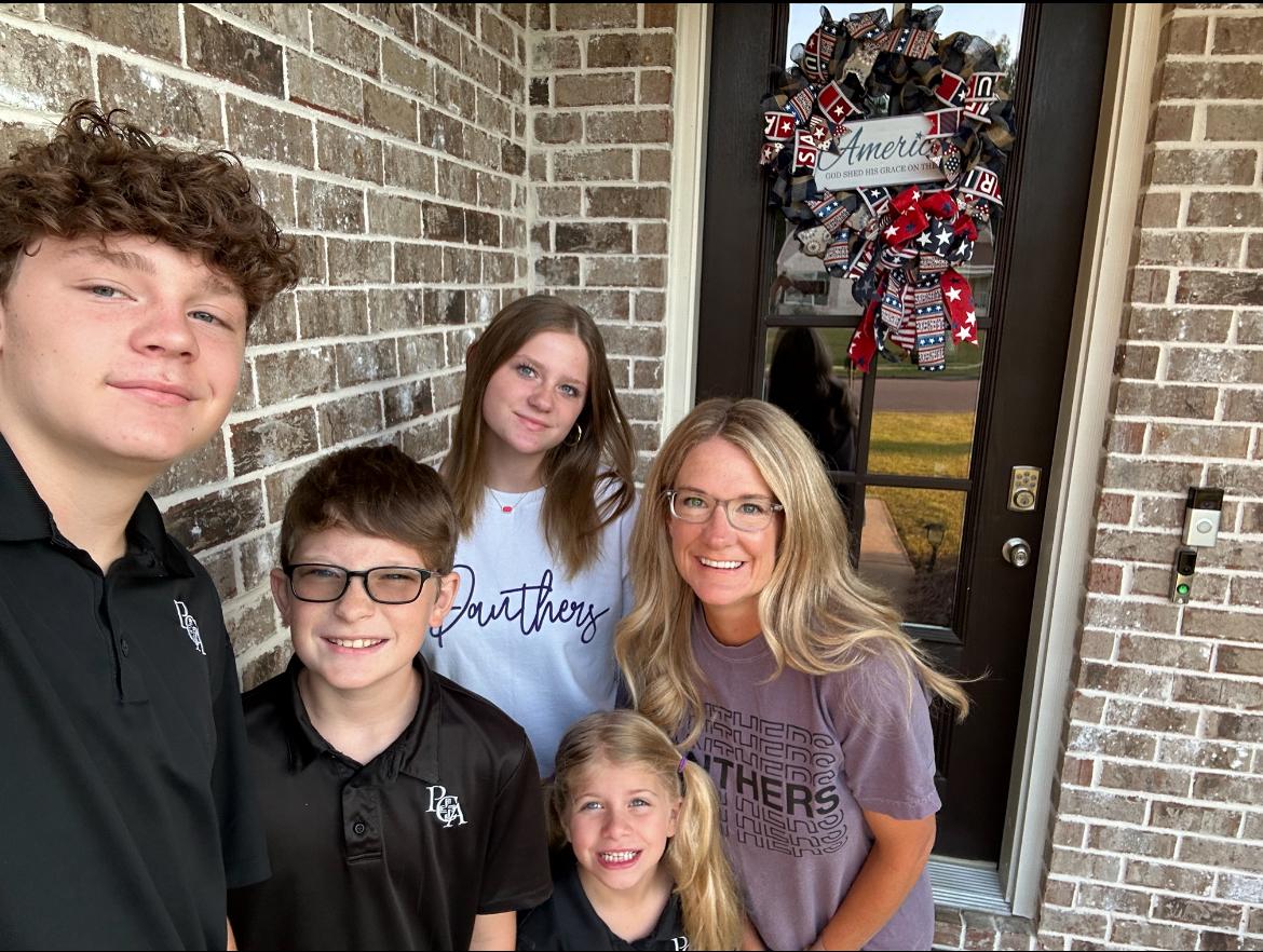 Sarah Fiacco with her kids. (Courtesy of Sarah Fiacco)