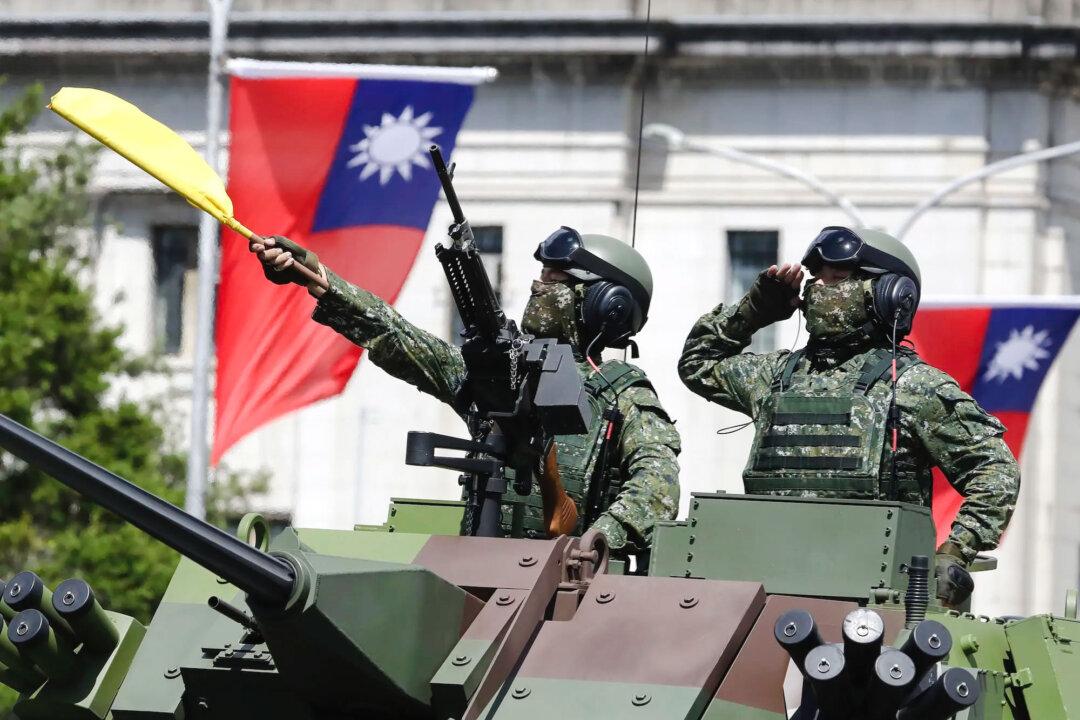 China Sanctions US Companies, Executives Over Arms Sale to Taiwan