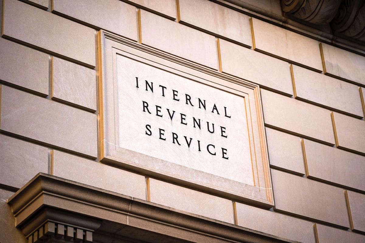 IRS Announces Updated Retirement Plan Contribution Limits for 2025 thumbnail