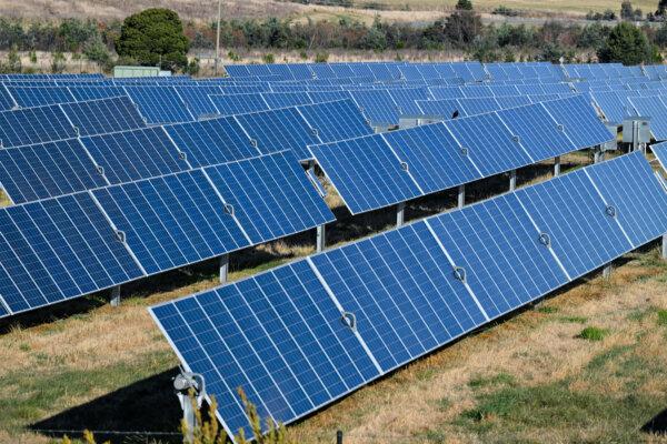 Labor Pledges $100 Million Towards 3 Large Batteries