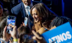 Harris Pitches Herself to Michigan Workers in 3-city Swing