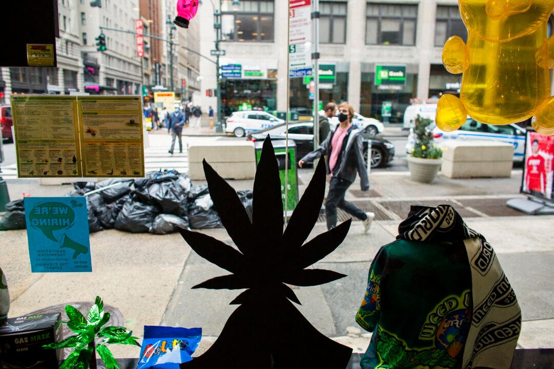 New York City Law Used to Close Shops Selling Marijuana Unconstitutional: Judge