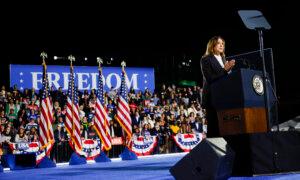 Harris Makes Final Pitch in Washington