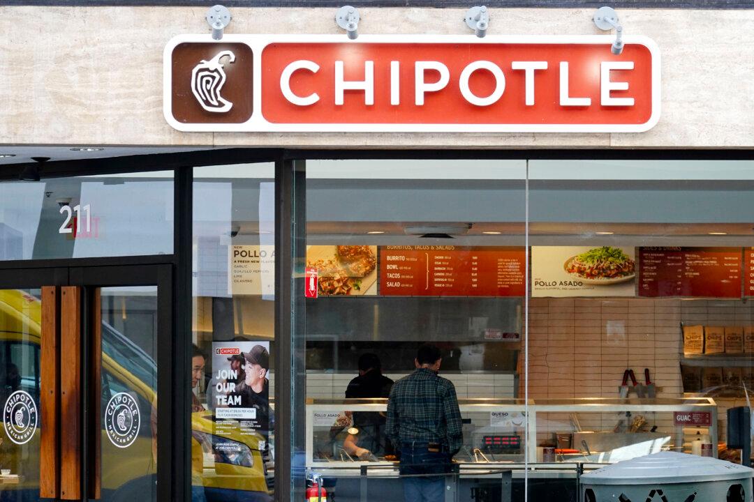 Popular US Workplace Lunch Chains Face Sales Slowdown