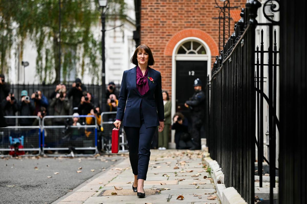 Pension Megafunds to Unlock Billions Under Government Plans