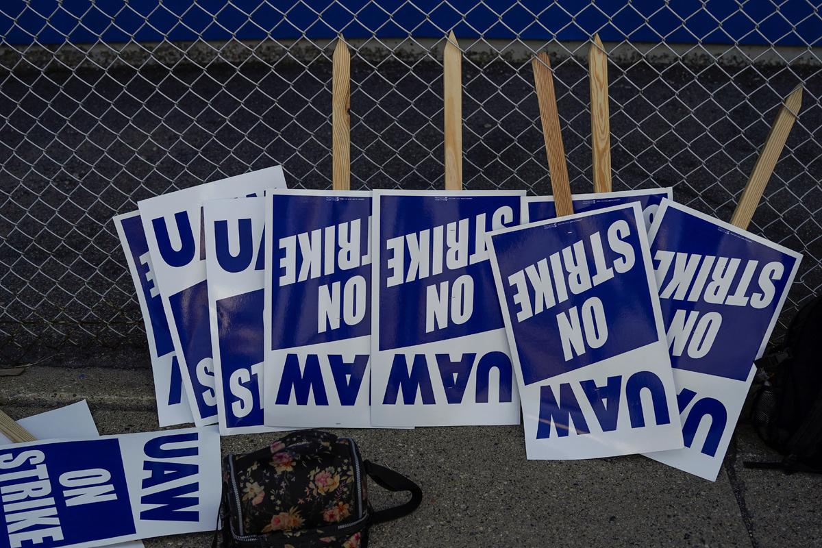 Stellantis Files New Suits Against United Auto Workers Union