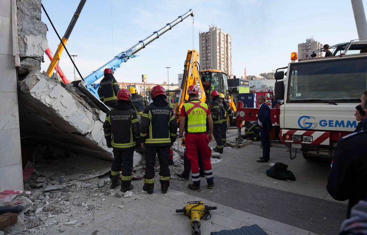 Roof Collapse at Serbian Railway Station Kills at Least 14