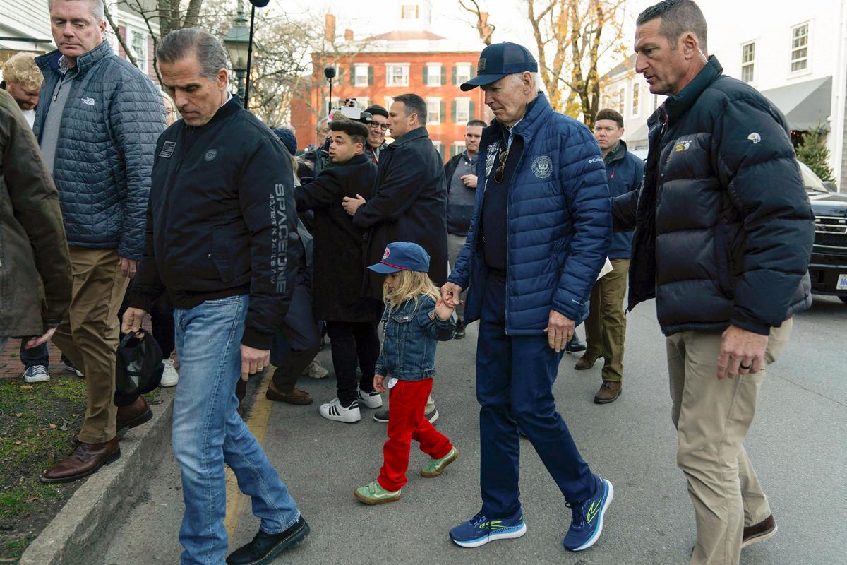 Biden’s Thanksgiving Holiday Is Part of a Longer Farewell as Trump’s Return to White House Nears