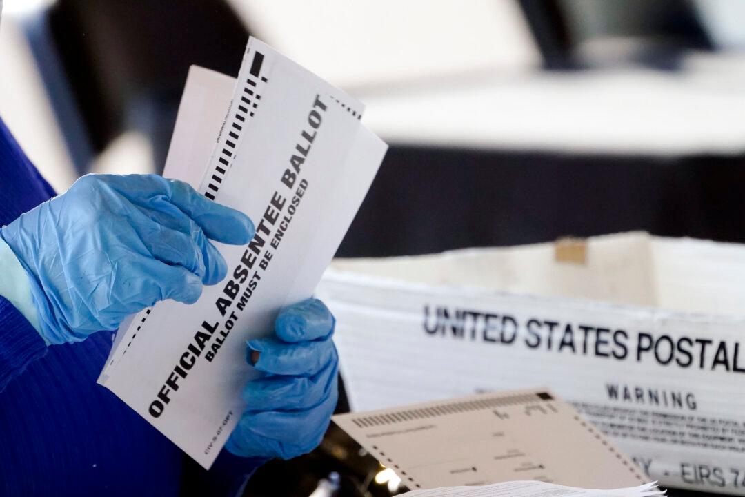 2 Ex-Candidates Arraigned on Absentee Ballot Misuse Charges in Bridgeport, Connecticut