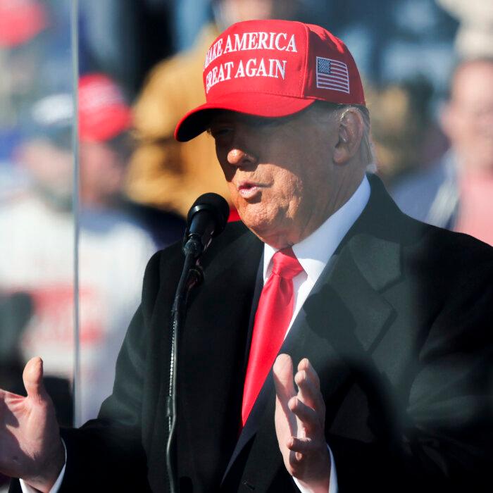 Trump Threatens EU With Tariffs If It Doesn’t Buy More American Oil and Gas