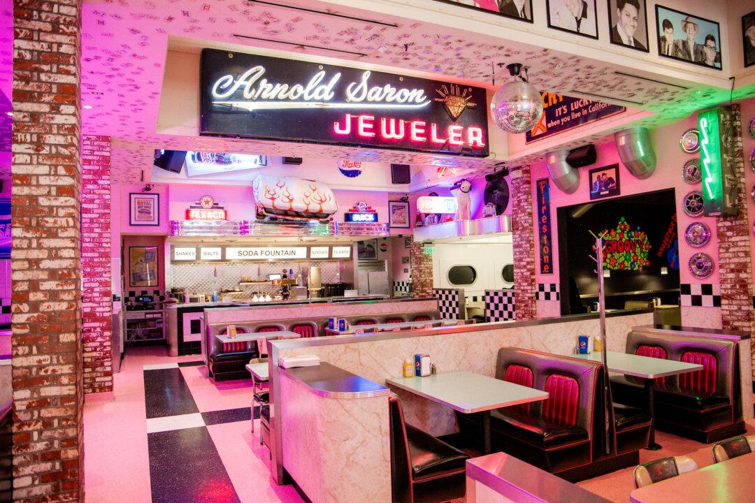 Corvette Diner: A Fun Blast From the Past in San Diego