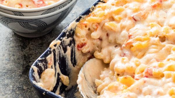 This Is Your Sign to Add Tomatoes to Your Mac and Cheese