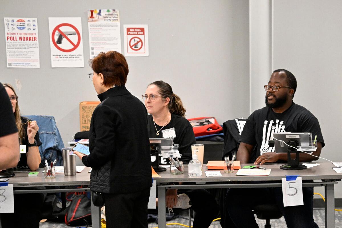 Scenes from inside the Buckhead Library polling location in Atlanta, Ga., on Nov. 5, 2024. (Jim Blackburn for The Epoch Times)