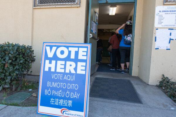 A "Vote Here" sign outside of a vote center set at Mira Mesa Recreation Center, San Diego, on Nov 5, 2024.(Jane Yang/The Epoch Times)