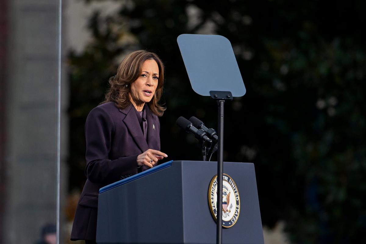 Harris Campaign Managers Blame Election Loss on ‘Ferocious Headwinds,’ Limited Time