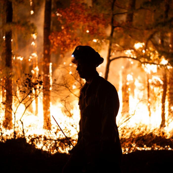 Firefighters Battling New Jersey Wildfires