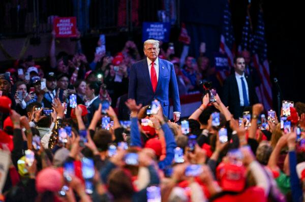 Trump Made Double-Digit Gains in 2 Blue States: See the Breakdown