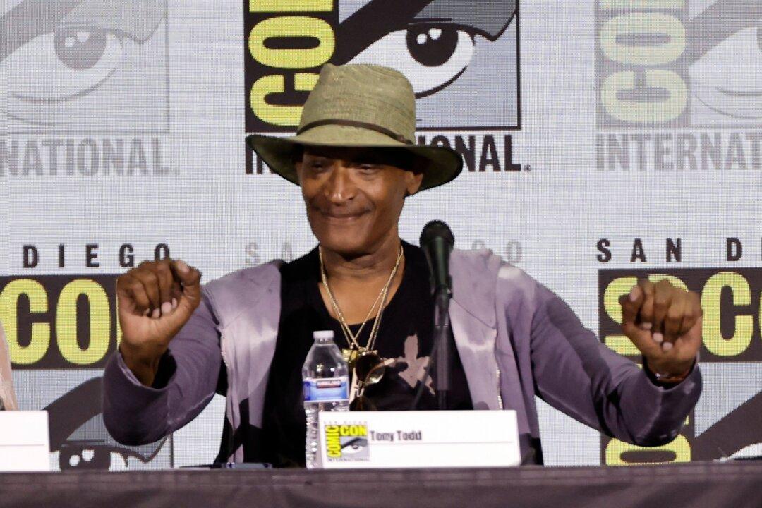 ‘A Truly Poetic Man’: Fans, Celebrities Pay Tribute to Tony Todd