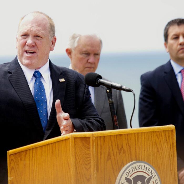 8 Things to Know About Tom Homan, Trumpâs New Border Czar