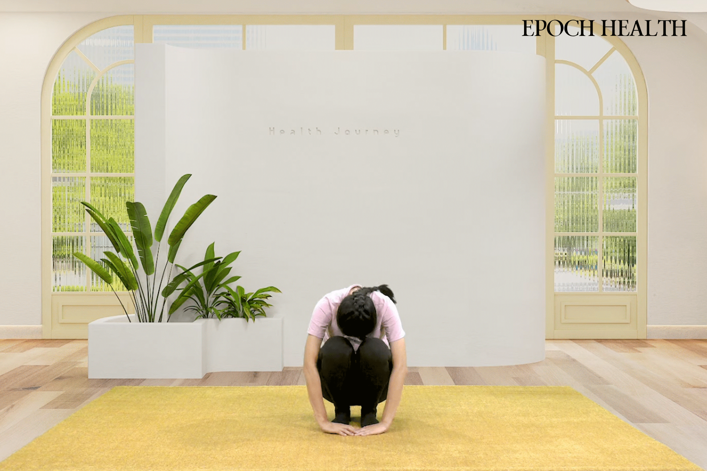 Full-Body Curl and Stretch. (The Epoch Times)