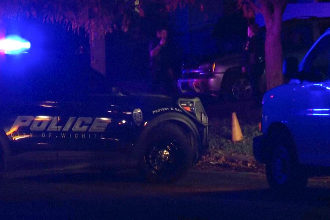 Suspected Shooter and 4 Others Found Dead in 3 Kansas Homes, Police Say