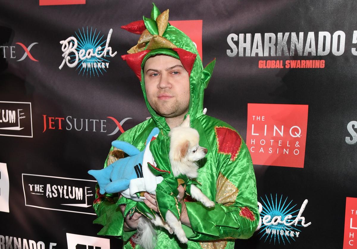 Mr. Piffles, ‘The World’s First Magic-Performing Chihuahua,’ Dies at 16