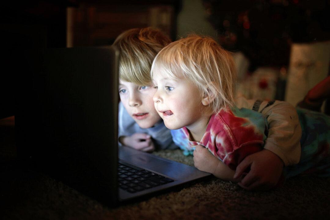 6 Things to Know About Safe Phone and Internet Usage for Kids