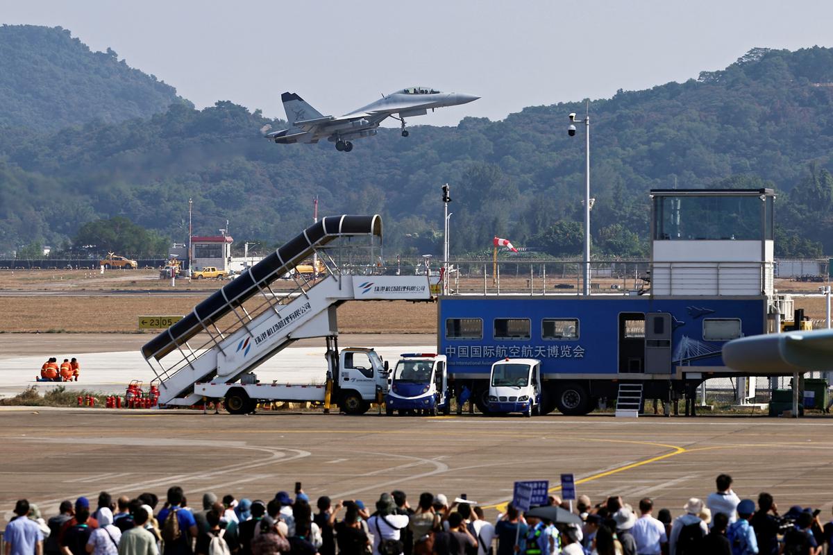 Top Russian Official Attends China’s Air Show, Where Russia Signs Stealth Plane Deal
