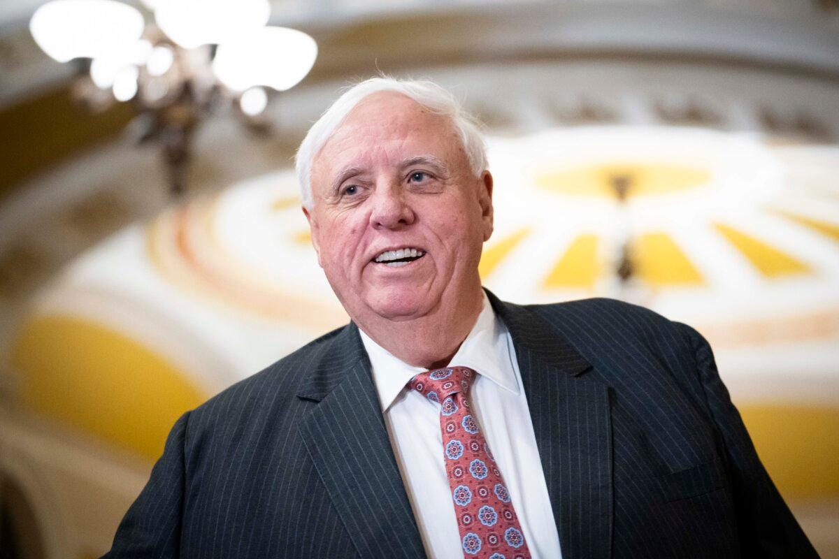 Senator-elect Jim Justice (R-W.Va.) walks in before the Senate Republican leadership election in Washington on Nov. 13, 2024. (Madalina Vasiliu/The Epoch Times)