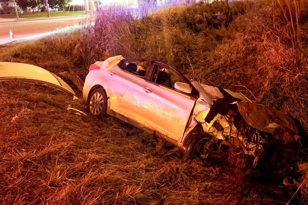Police Release Video of Severe Crash, Seek Suspects After Rock Thrown at Vehicle in Markham