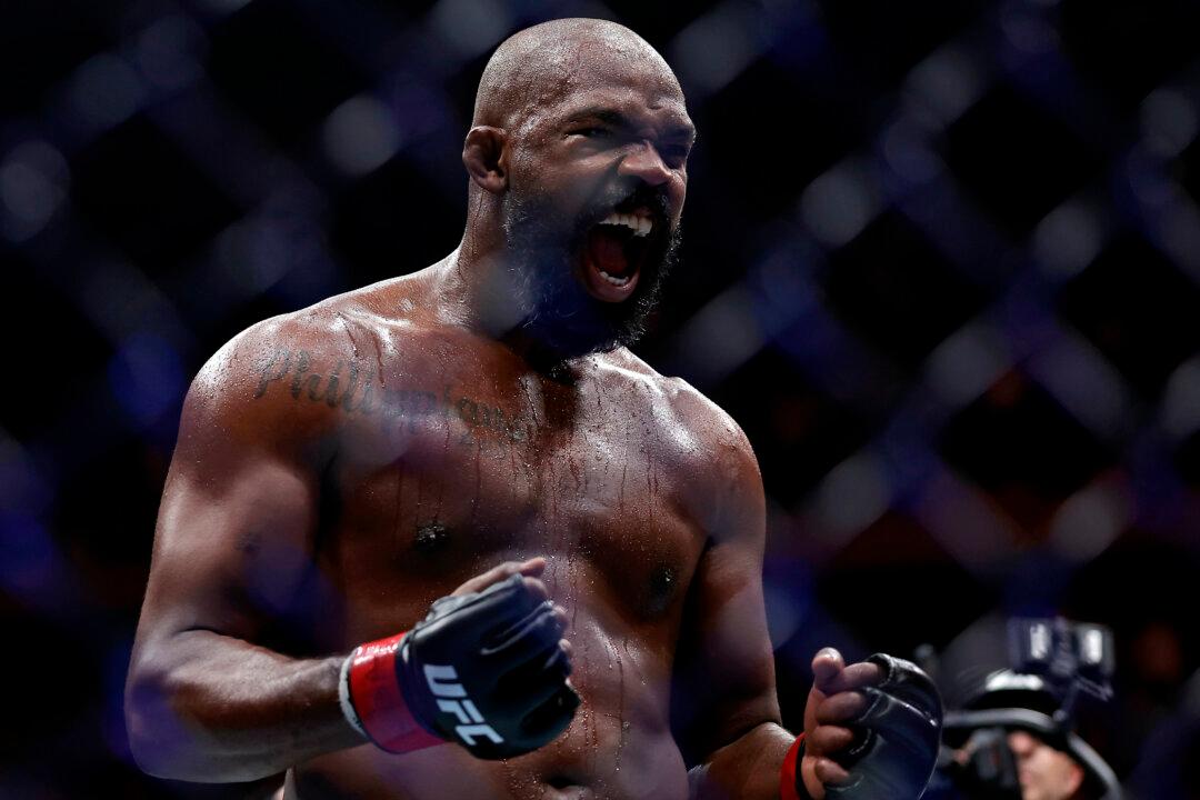 Jon Jones Sends Stipe Miocic Into Retirement With Decisive UFC Heavyweight Win in Front of Trump