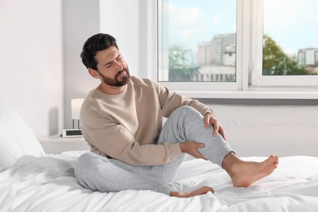 What Triggers ‘Restless Legs’—Meds, Low Iron, or Dopamine Level?