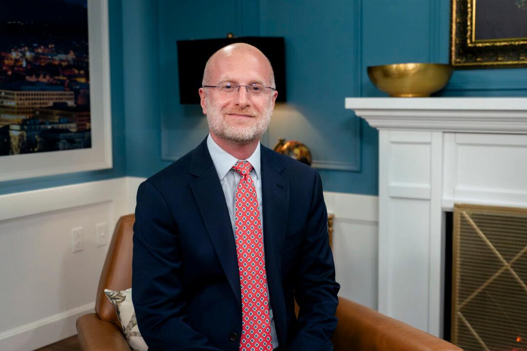 Trump Appoints FCC Commissioner Brendan Carr as Agency Chair