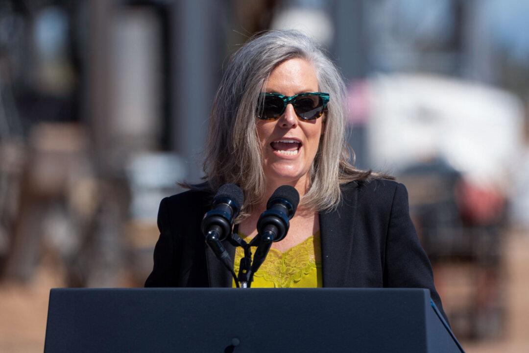 Arizona Gov. Katie Hobbs Says She'll Work With Trump on Border Issue But With a Caveat