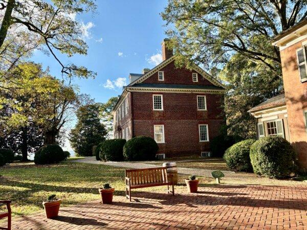 Berkeley Plantation: A Mansion in Colonial Virginia