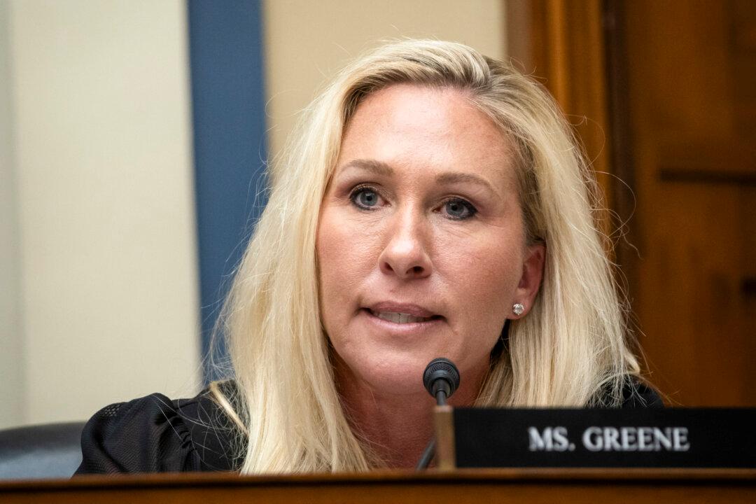 House Panel Asks PBS, NPR Chiefs to Testify on Alleged ‘Biased Content’