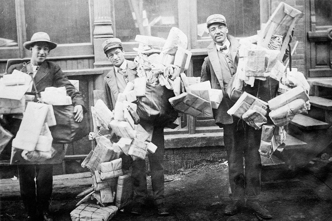 American Christmas Traditions: The Ways We Got to Where We Are