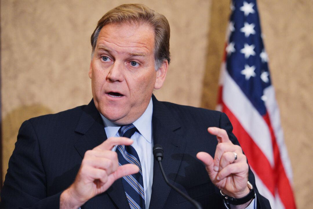 Trump Aide Shoots Down Mike Rogers FBI Director Speculation: ‘Not Happening’