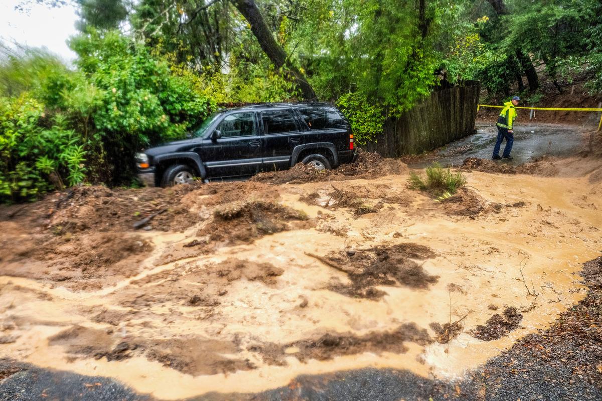 Storm Inundates Northern California With Rain, Heavy Snow; Thousands Remain in the Dark in Seattle