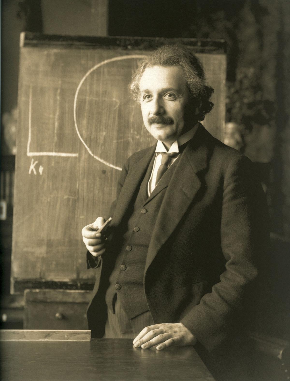 Einstein during a lecture in Vienna in 1921. When faced with difficult challenges in his work, Einstein would turn to music to help him think. (Public Domain)